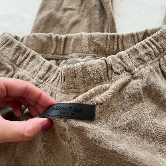 Fear Of God Essentials Womens Brown Soft Velour Sweat Jogger Pants - Picture 4 of 4